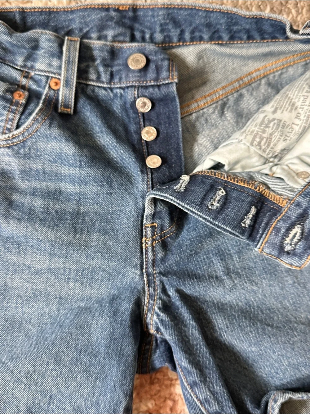 ❤️ Levi’s 5️⃣0️⃣1️⃣ Mid Thigh 501 Dark Blue Jean Shorts Hidden Button Fly